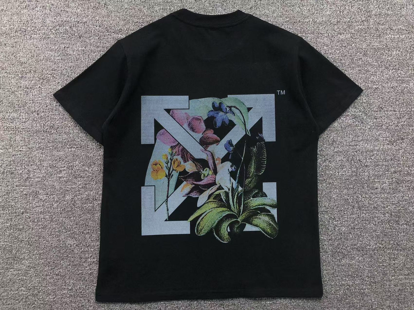 off-white-floral-arrow-tee-black-Drip Store Argentina