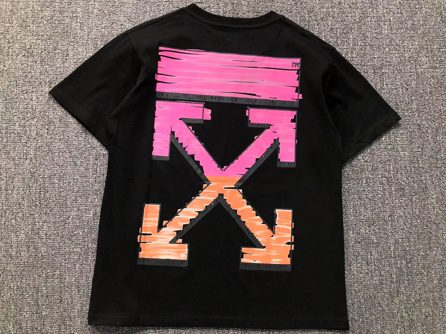 off-white-marker-arrow-tee-black-Drip Store Argentina