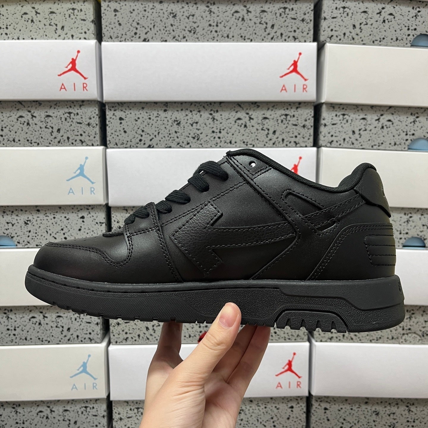 Off White Out Of Office Negra