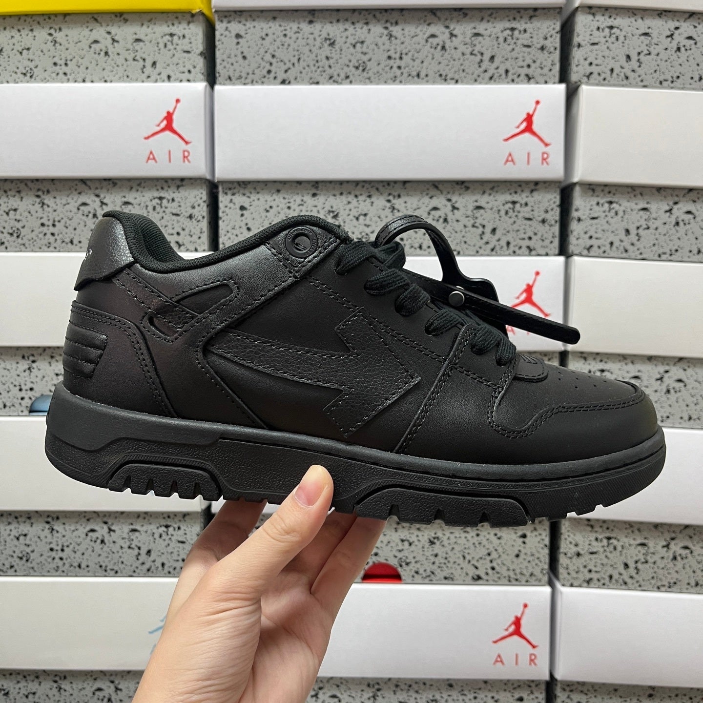 Off White Out Of Office Negra