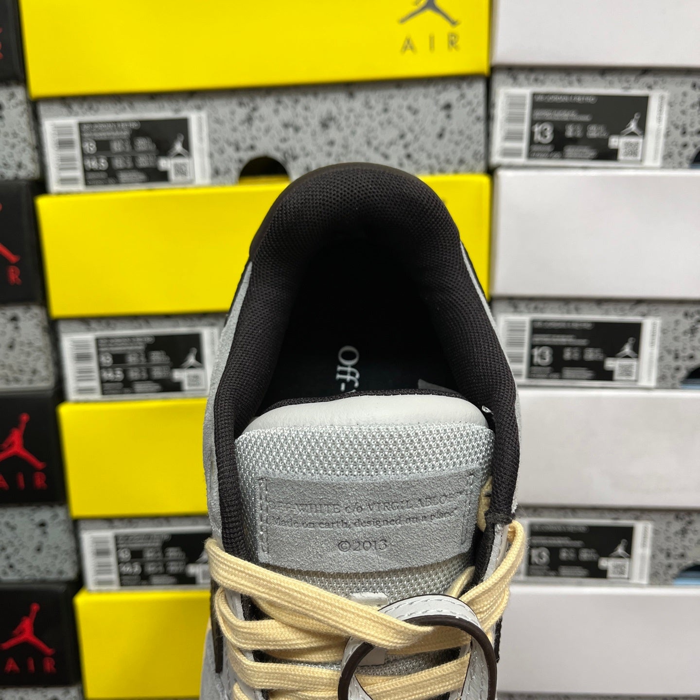 Off White Out Of Office Gris