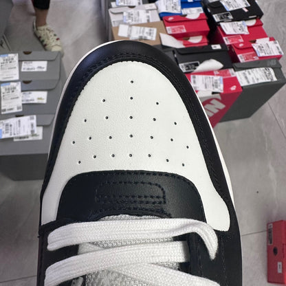 Off White Out Of Office Panda