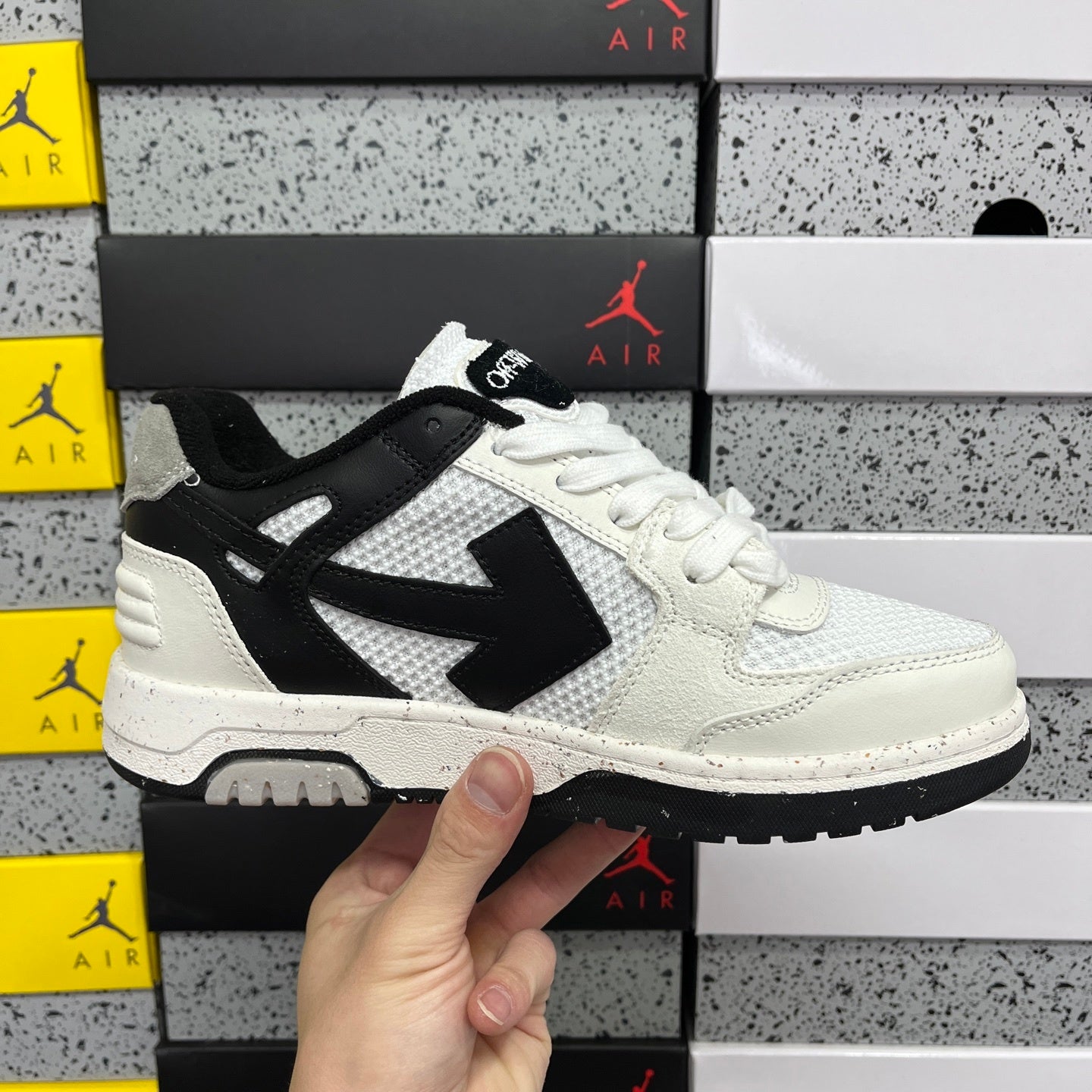 Off White Out Of Office Blanca Negro Speckled