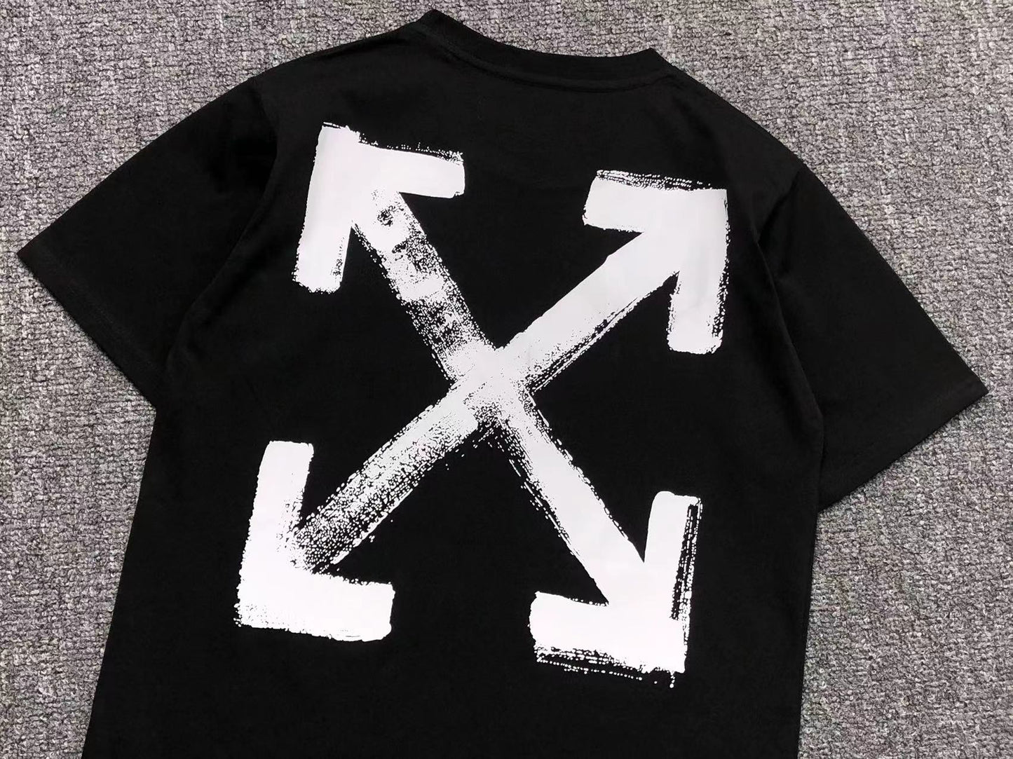 off-white-paint-arrow-tee-black-5-Drip Store Argentina