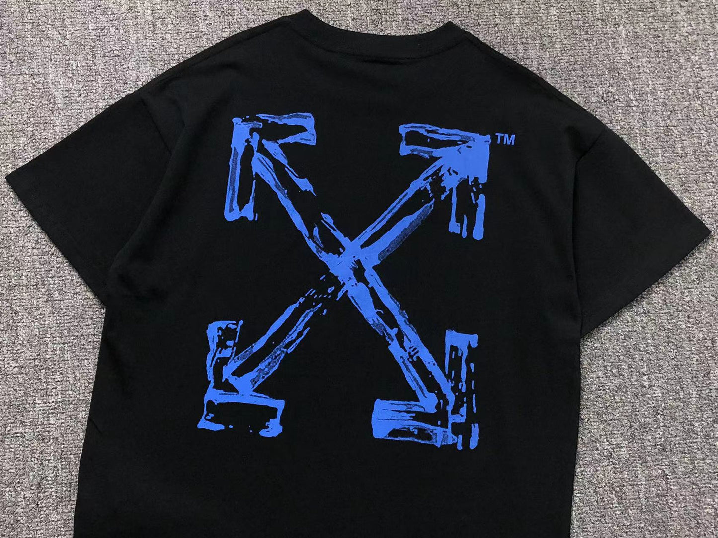 off-white-paint-arrow-tee-black-6_e9e06700-Drip Store Argentina