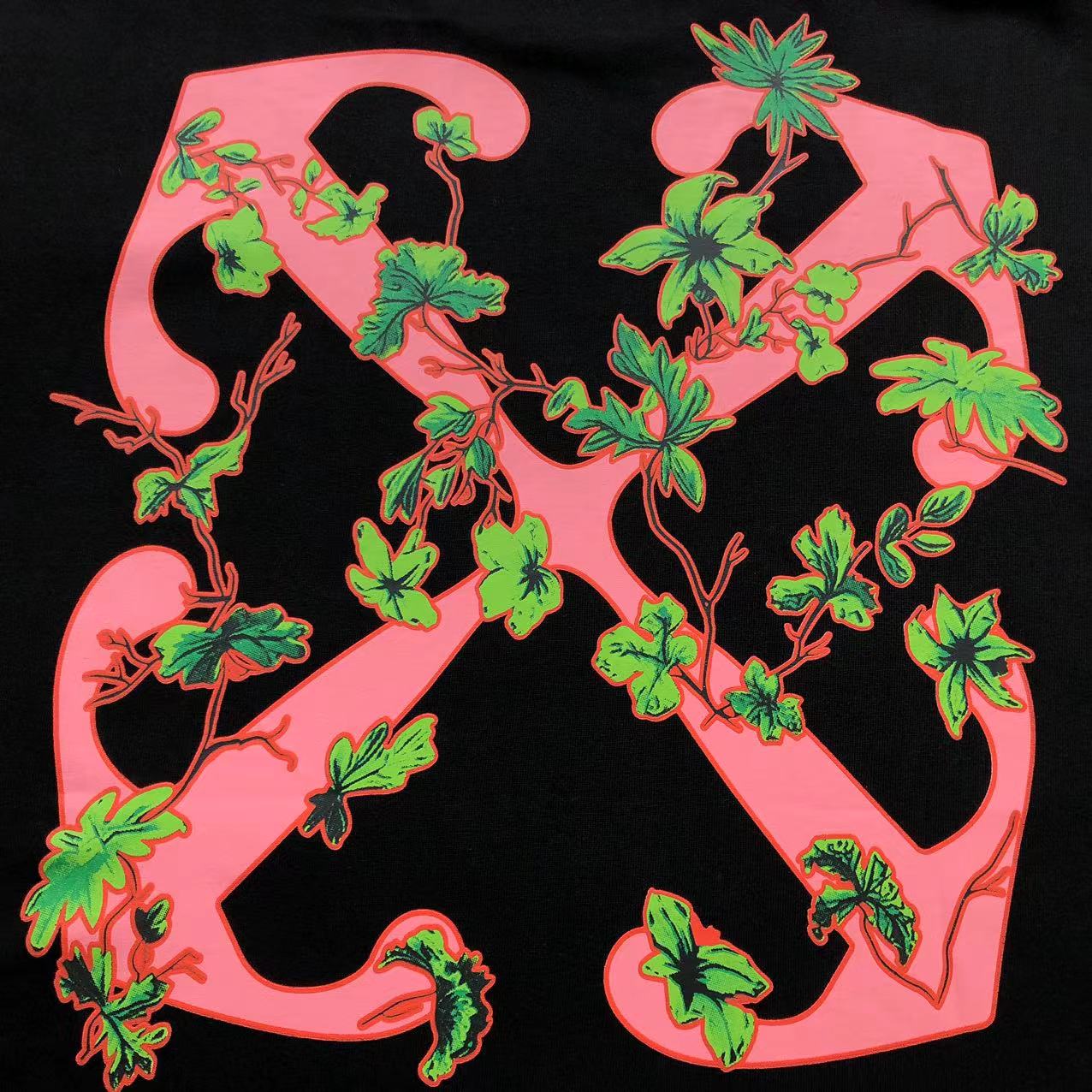 off-white-ramage-flower-arrow-tee-black-3-Drip Store Argentina