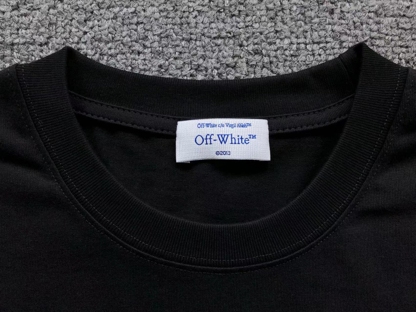 off-white-ramage-flower-arrow-tee-black-6-Drip Store Argentina