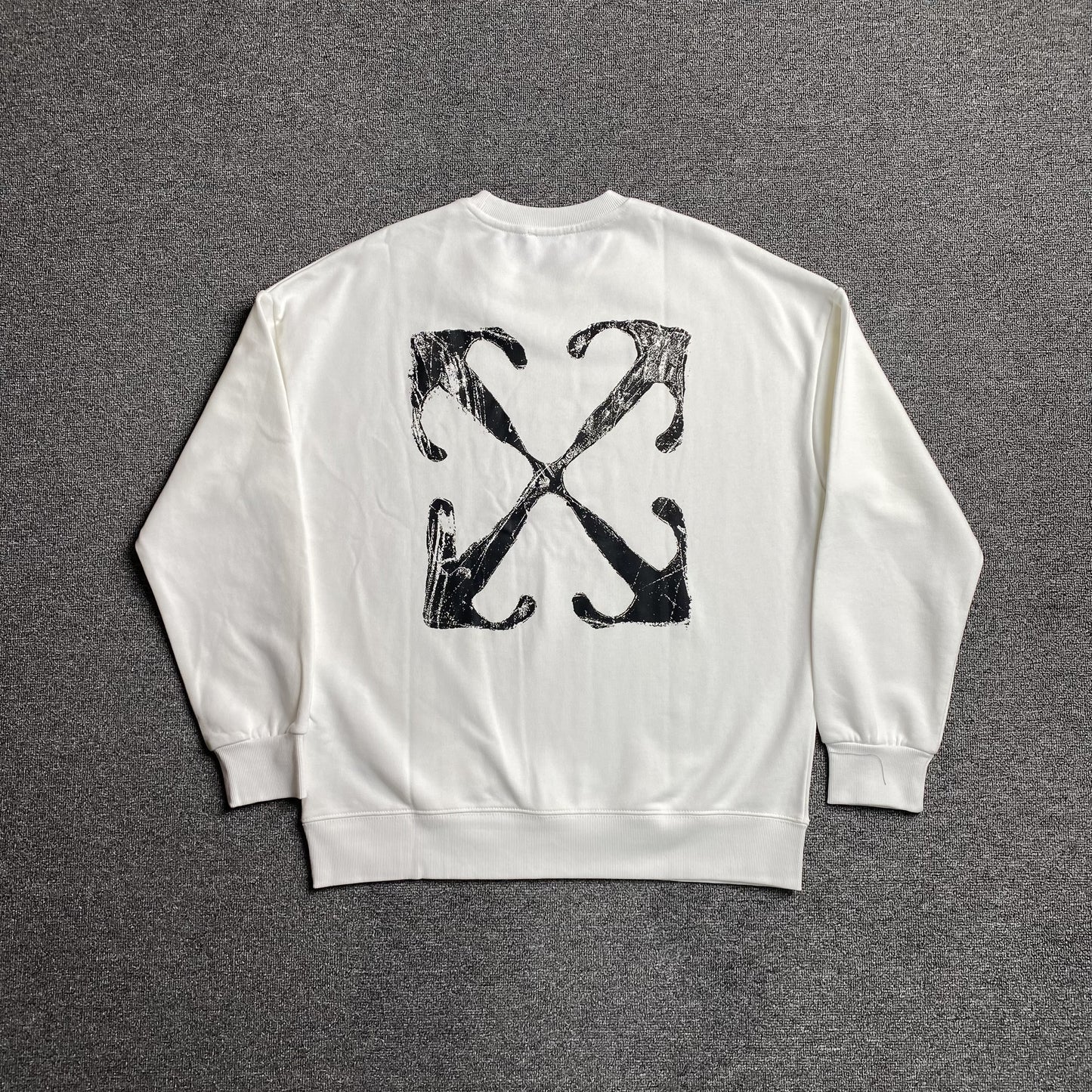 off-white-scratch-arrow-crewneck-white-Drip Store Argentina