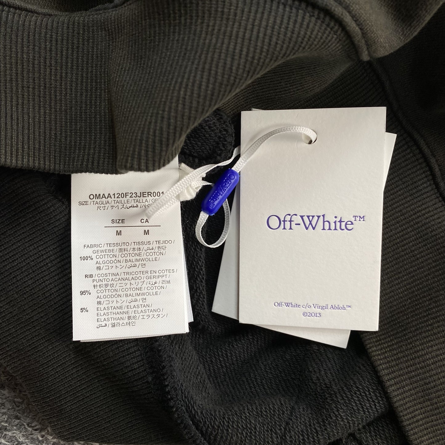 off-white-super-moon-hoodie-black-6-Drip Store Argentina