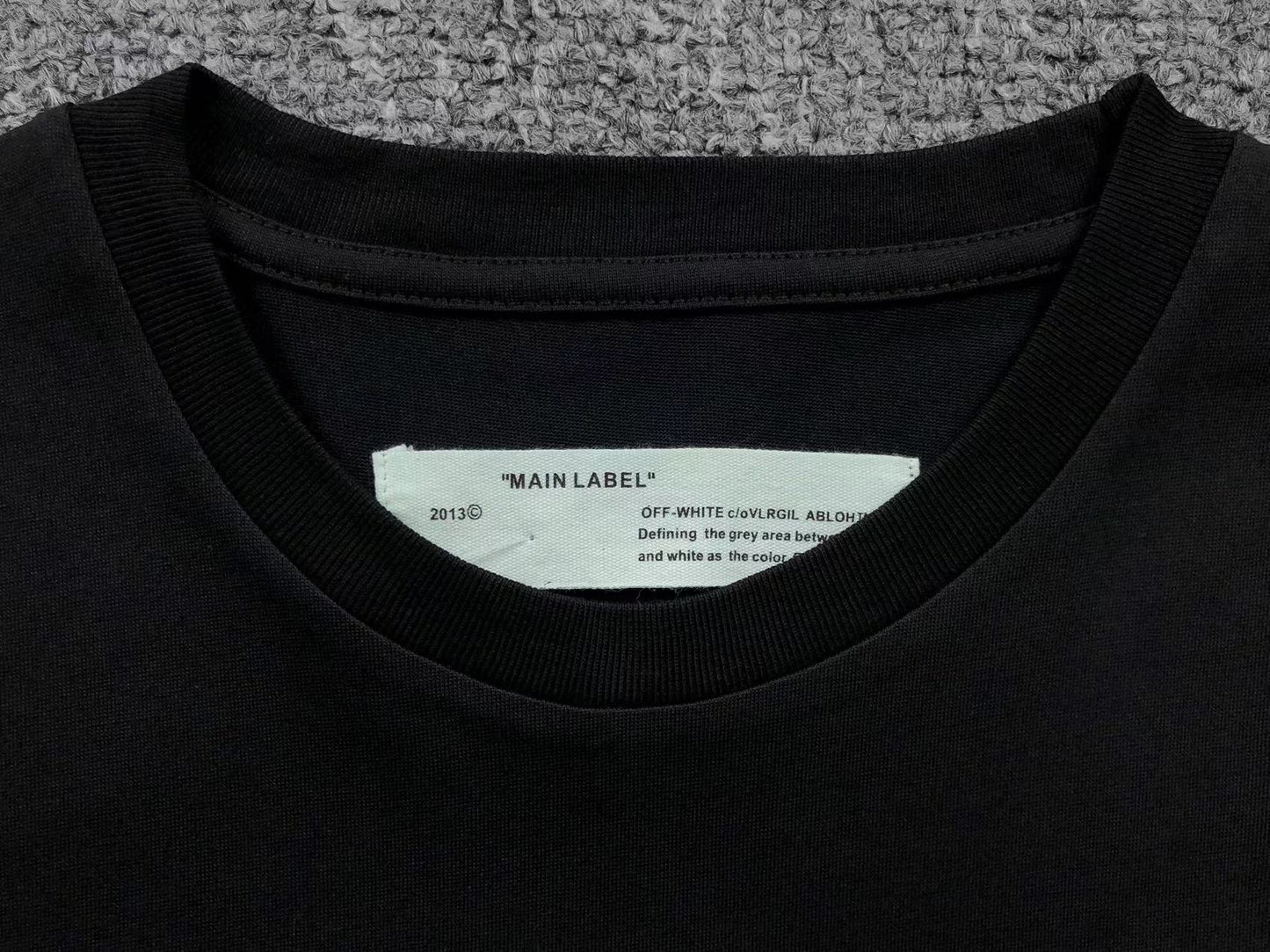off-white-tape-arrows-tee-black-5-Drip Store Argentina