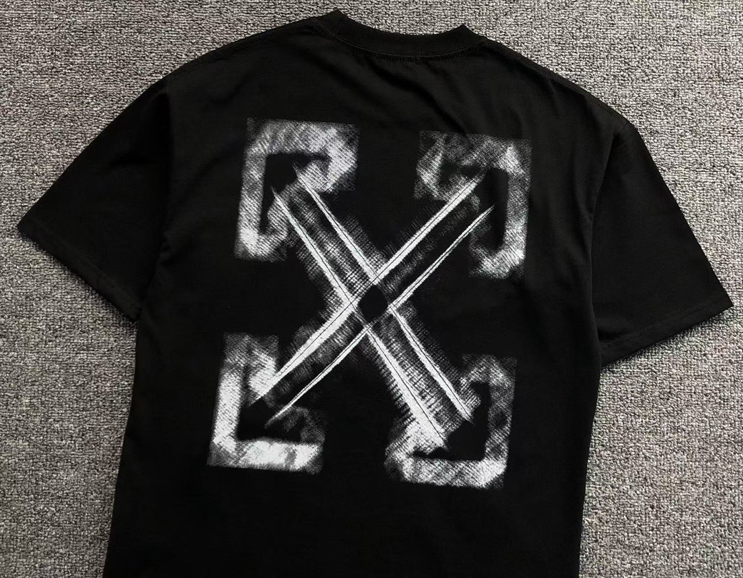 off-white-vibe-arrow-tee-black-5-Drip Store Argentina