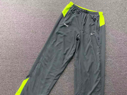 Pantalón Palace x Nike Total P90 Gris