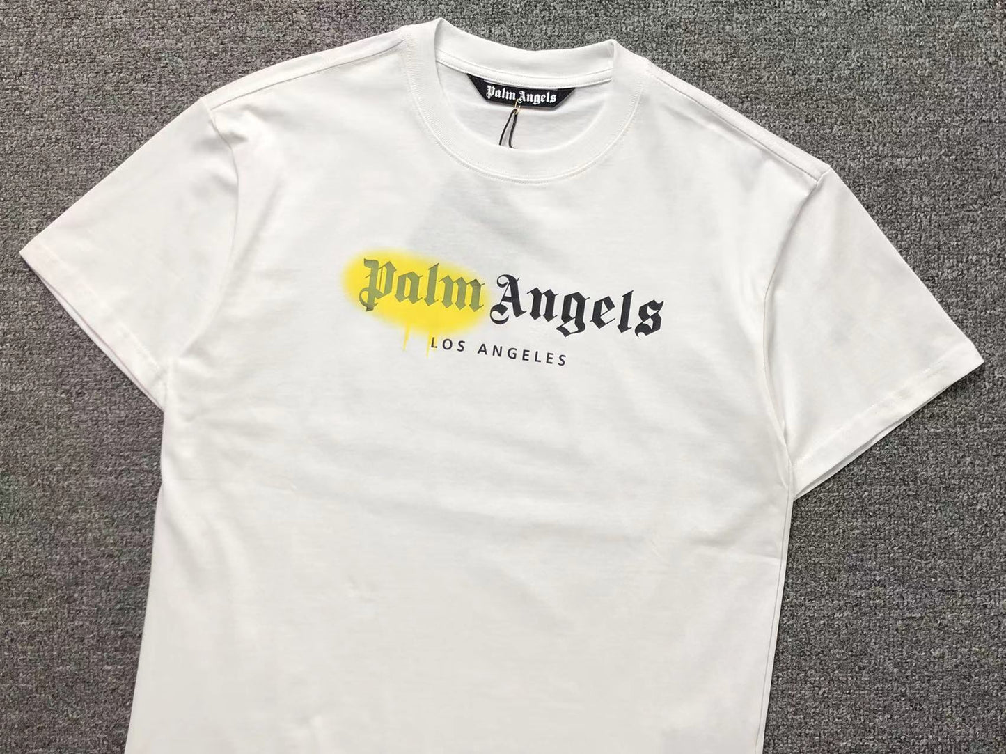 palm-angels-los-angeles-sprayed-tee-white-3-Drip Store Argentina