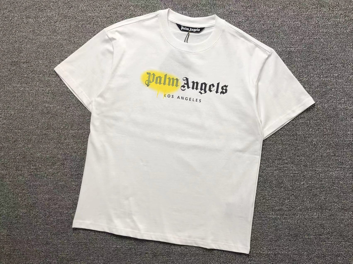 palm-angels-los-angeles-sprayed-tee-white-Drip Store Argentina
