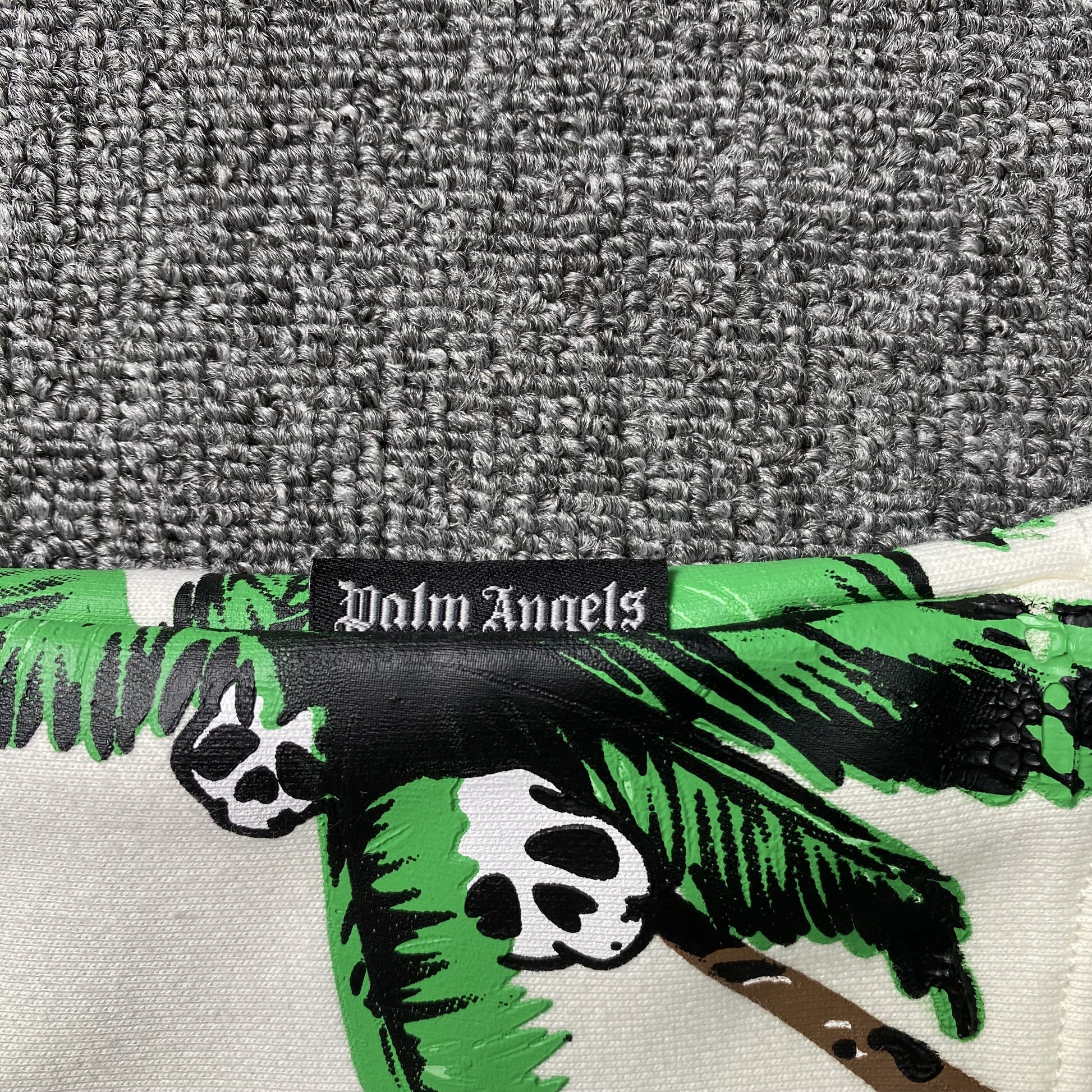 palm-angels-palms-skull-hoodie-white-5-Drip Store Argentina