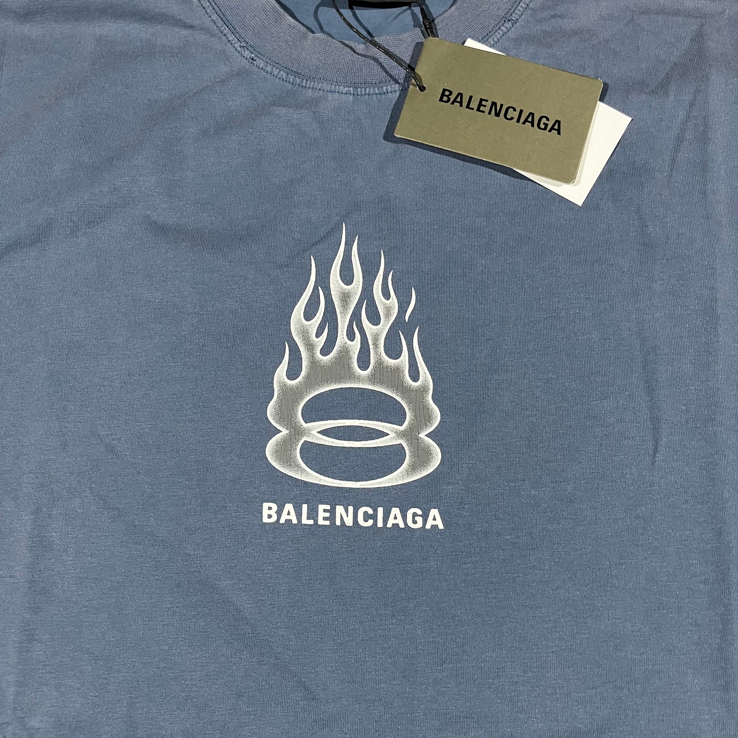 Remera Balenciaga Burning Unity Celeste L