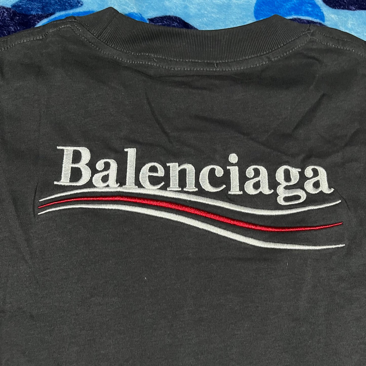 Remera Balenciaga Logo Bordado Gris