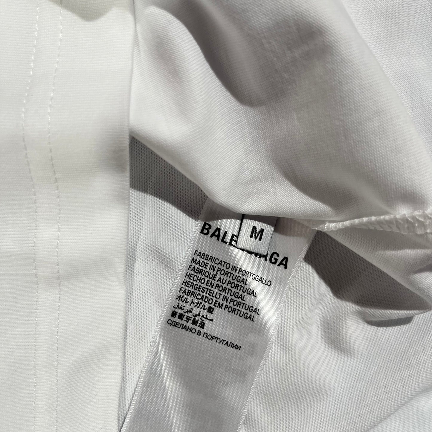 Remera Balenciaga Logo Bordado Blanca