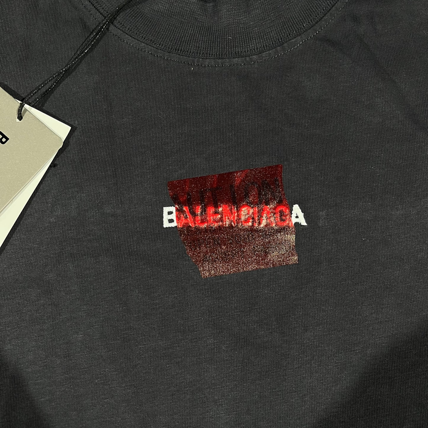 Remera Balenciaga Red Tape Negra