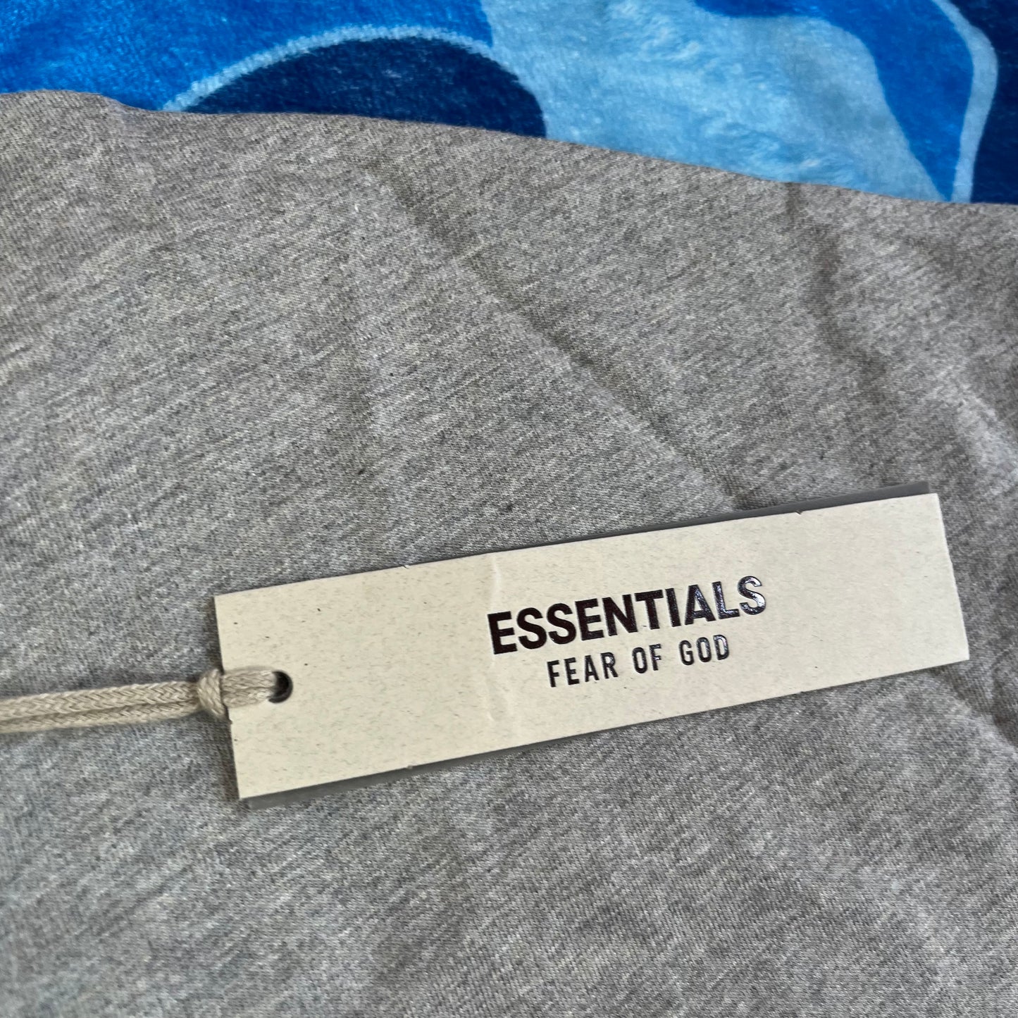 Remera FOG Essentials Arch Logo Gris XL