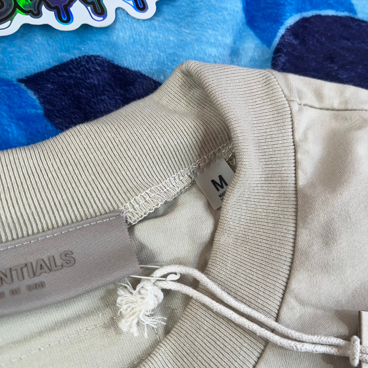 Remera FOG Essentials Wheat M