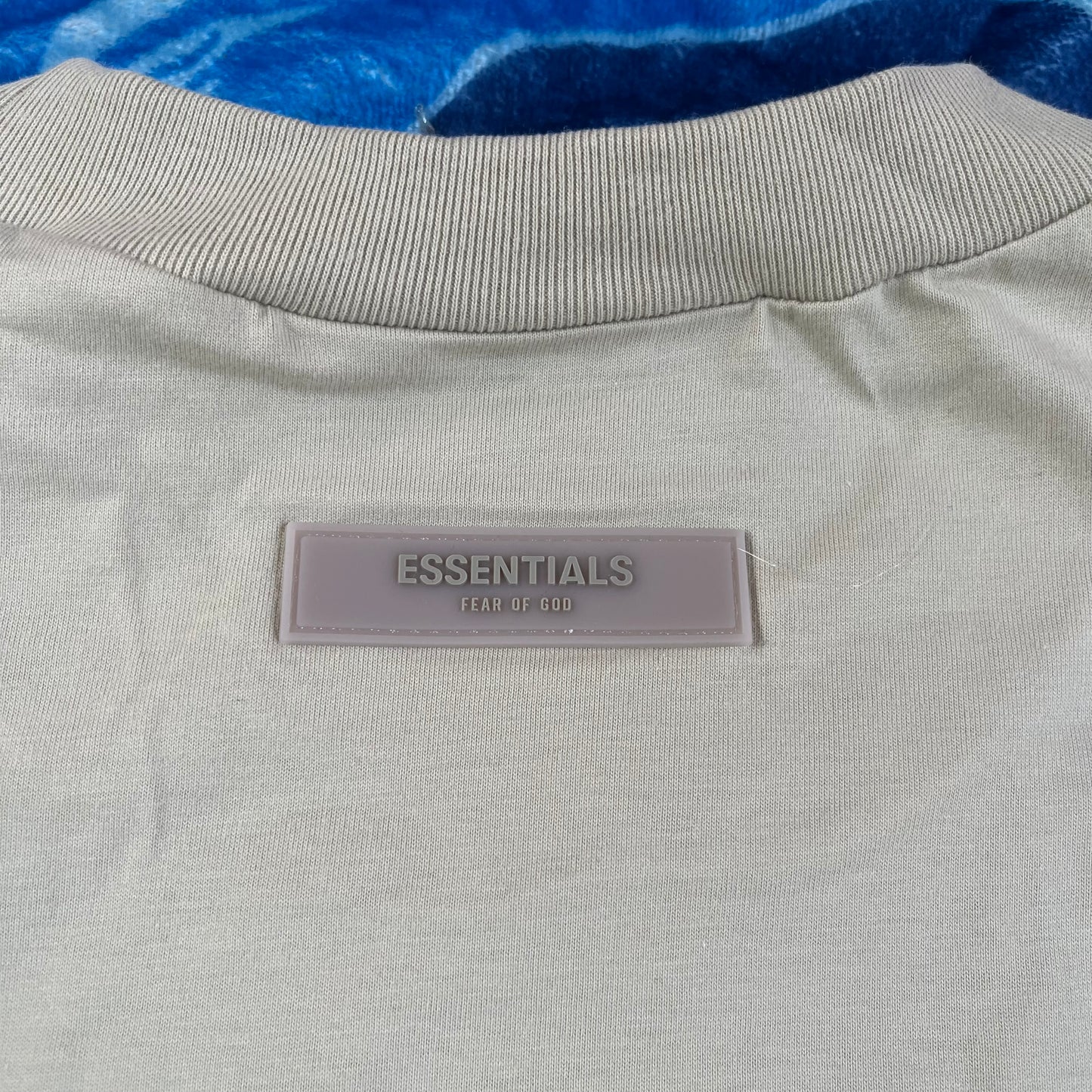 Remera FOG Essentials Wheat M