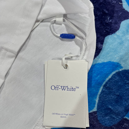 Remera Off White Type Sticker S