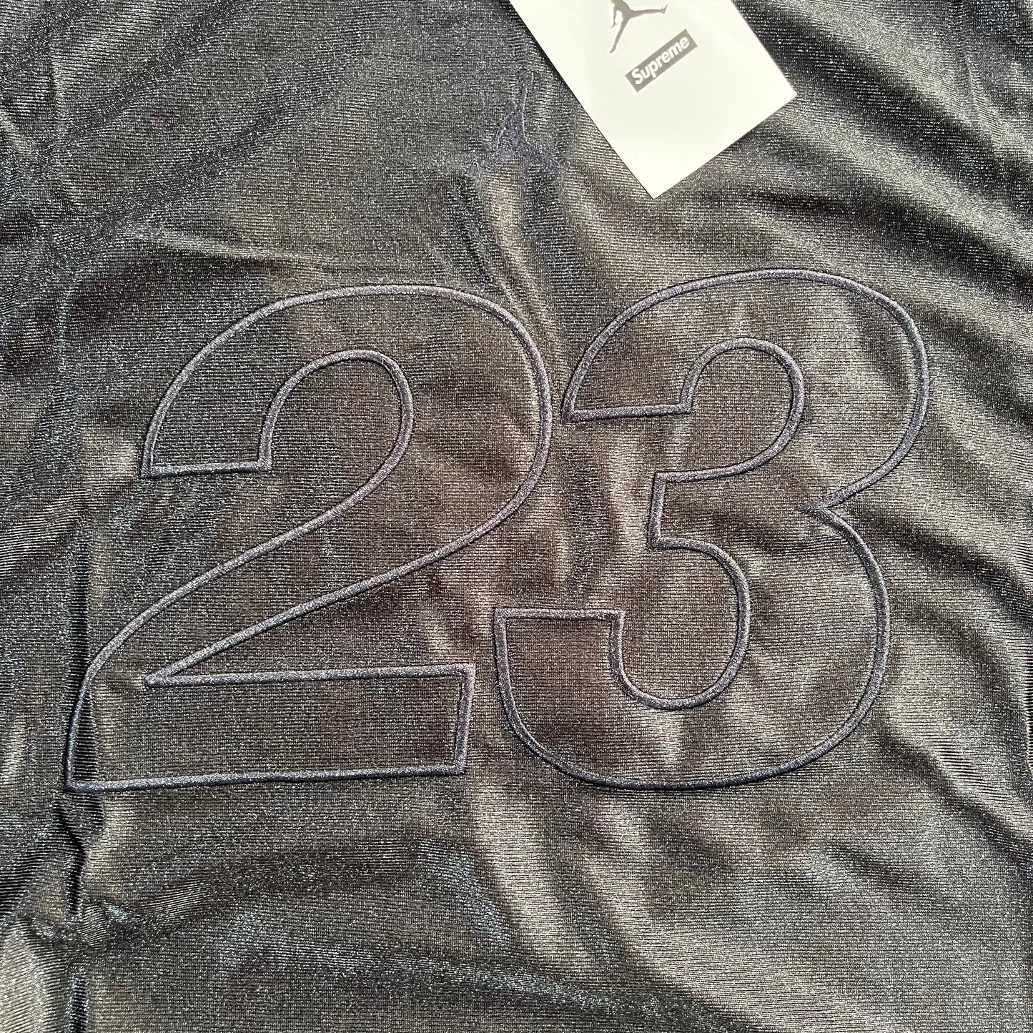 Remera Supreme Jordan Warm Up Negra