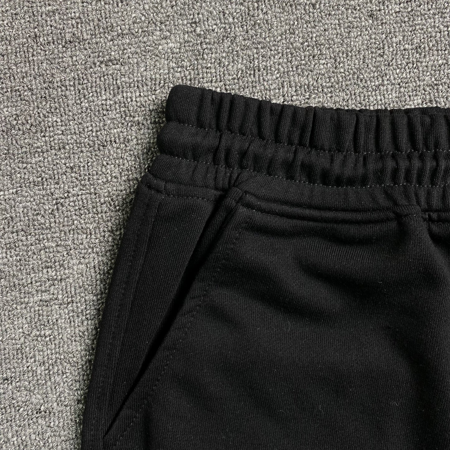 rhude-x-mclaren-shorts-black-7_85c2d56e-Drip Store Argentina