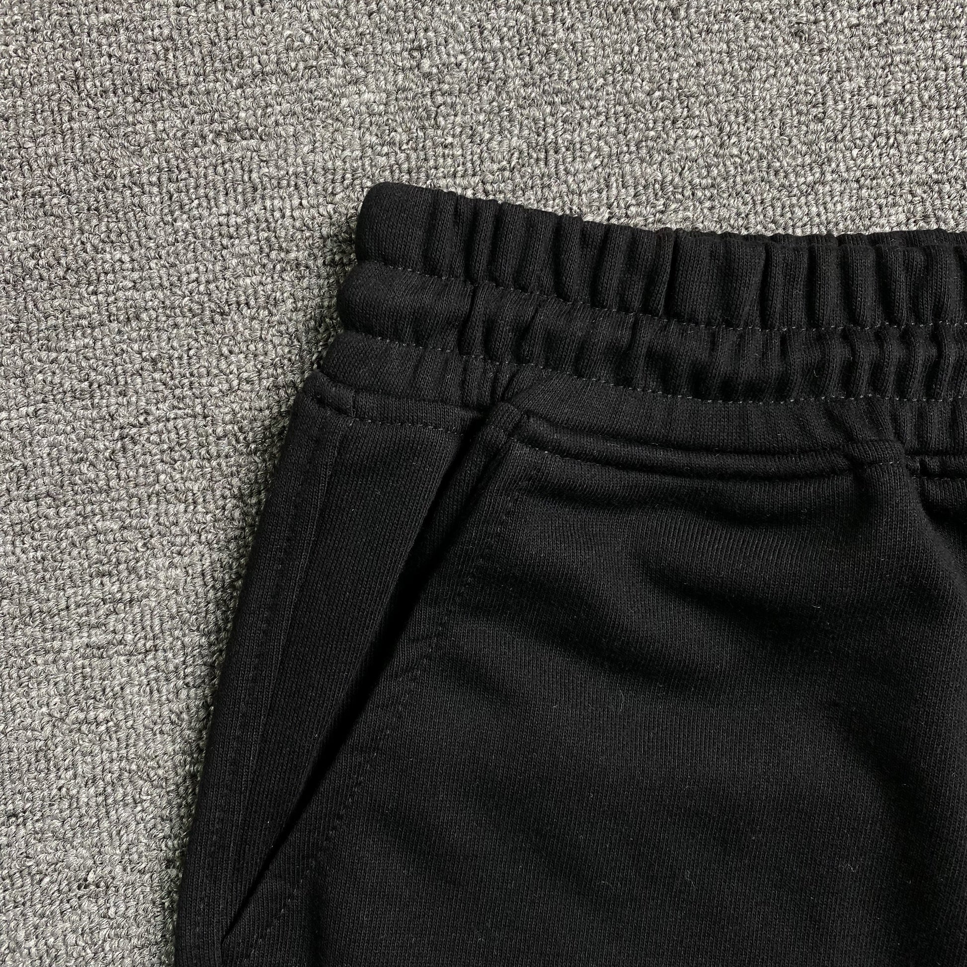 rhude-x-mclaren-shorts-black-7_85c2d56e-Drip Store Argentina