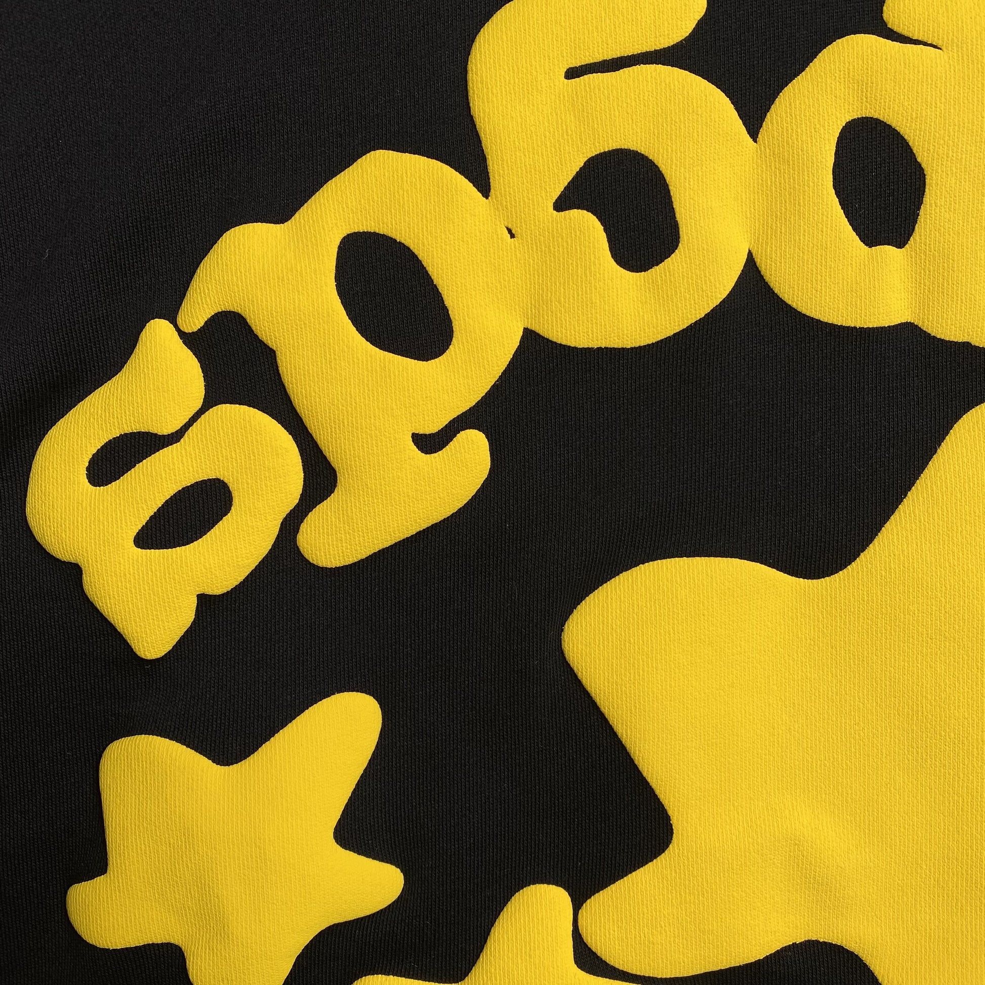 sp5der-beluga-hoodie-onyx-yellow-3-Drip Store Argentina