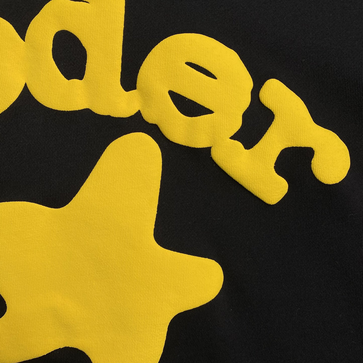 sp5der-beluga-hoodie-onyx-yellow-5-Drip Store Argentina