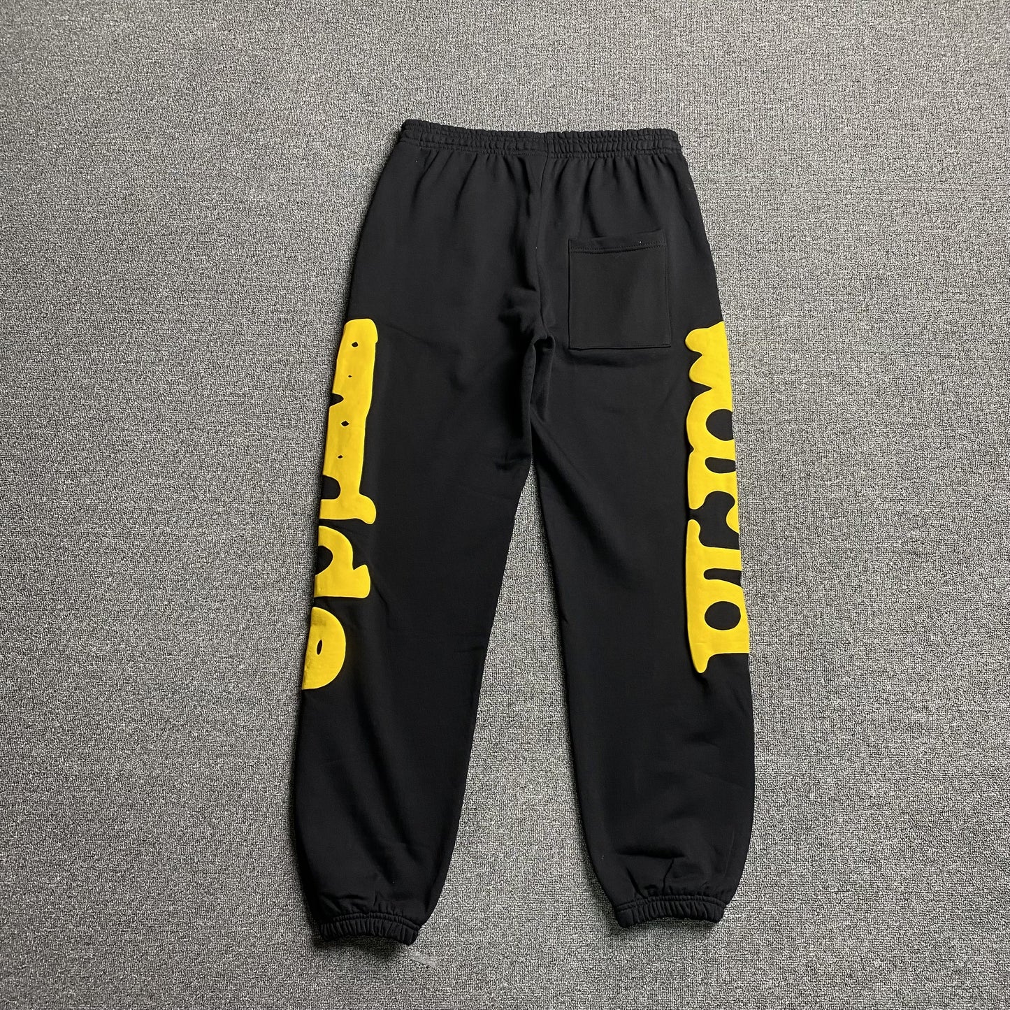 sp5der-beluga-sweatpants-onyx-yellow-2-Drip Store Argentina