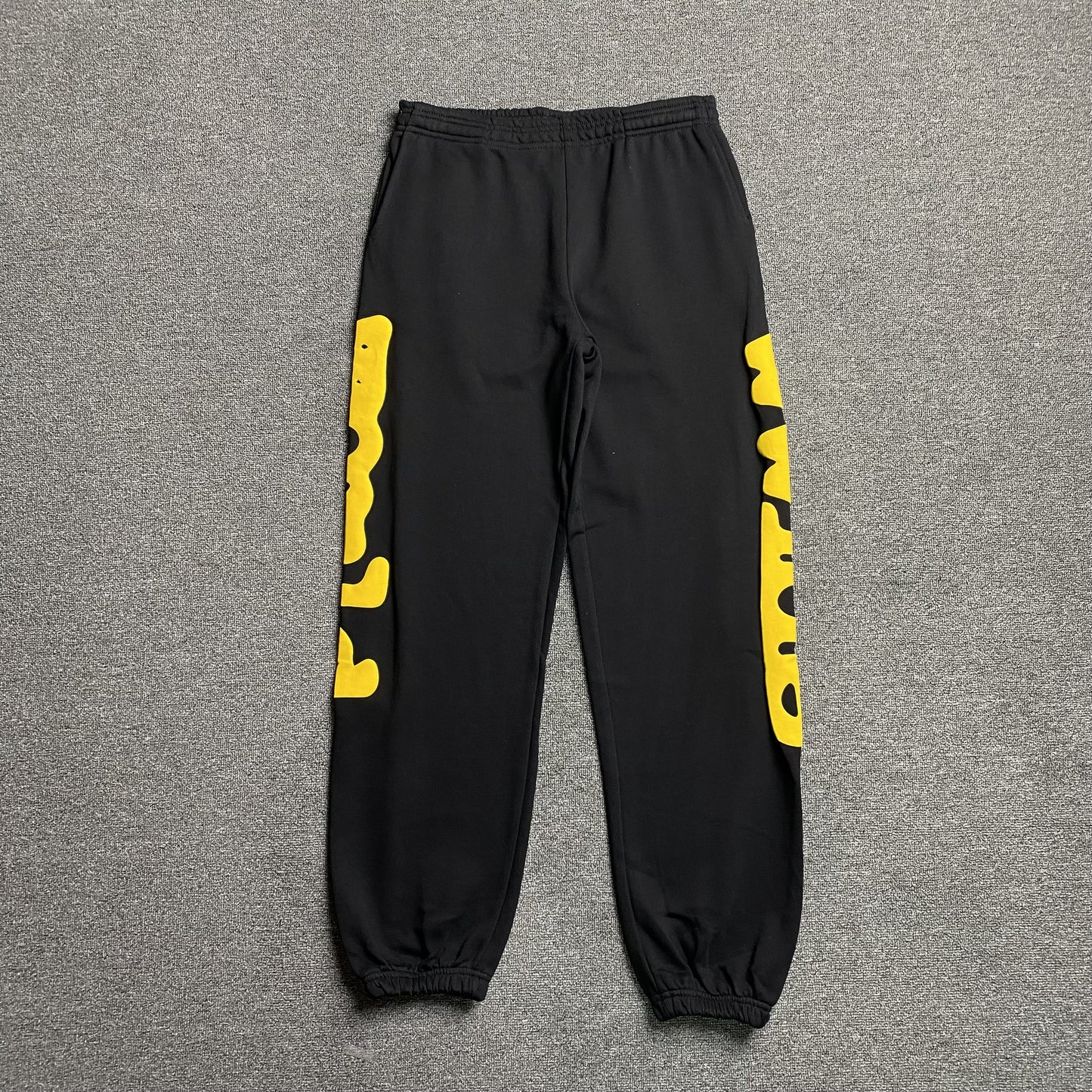 sp5der-beluga-sweatpants-onyx-yellow-Drip Store Argentina