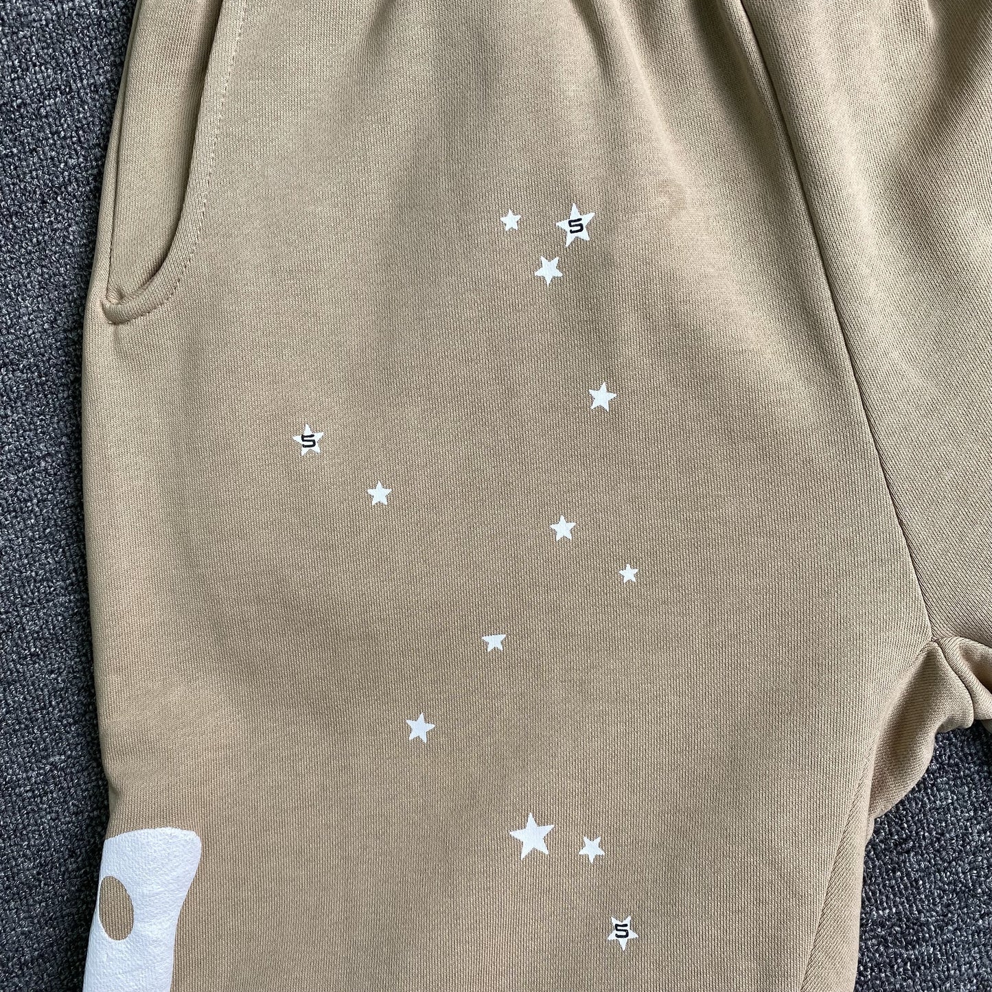 sp5der-beluga-sweatpants-sand-5-Drip Store Argentina