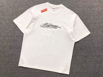 supreme-black-script-tee-white-Drip Store Argentina