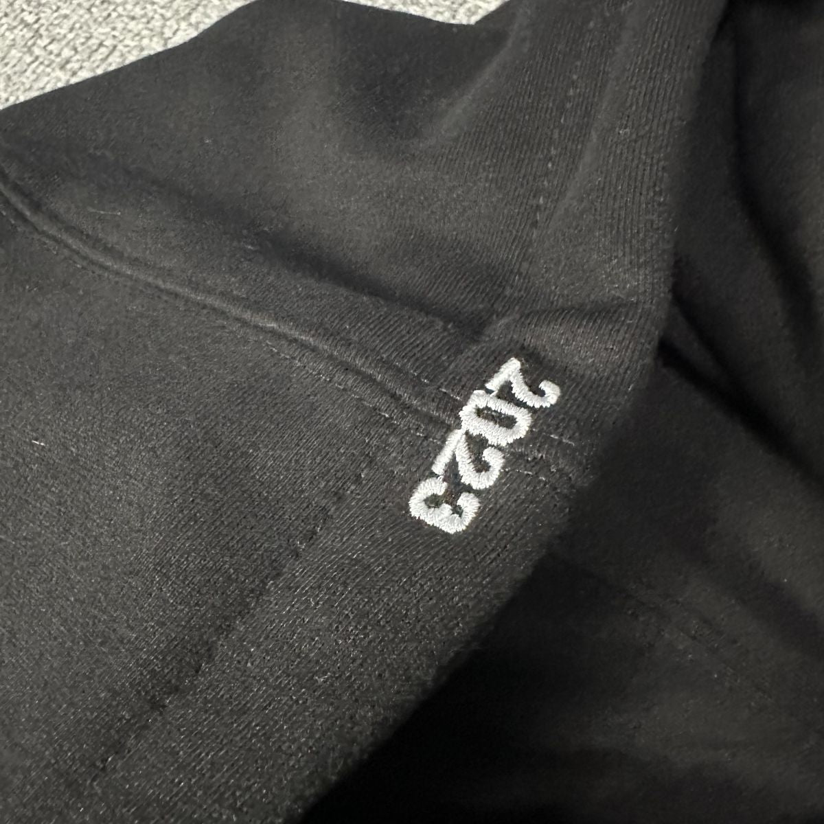 supreme-corteiz-rules-the-world-hoodie-black-5-Drip Store Argentina