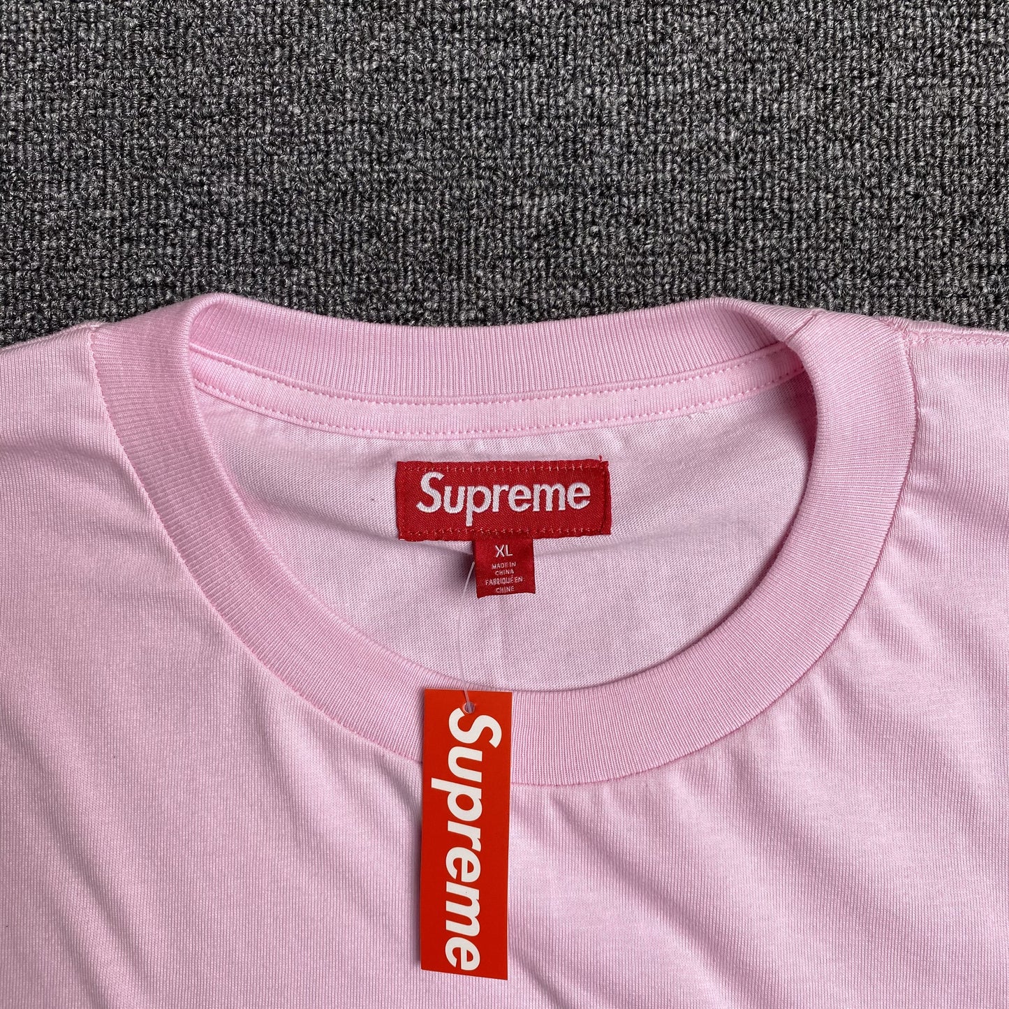 supreme-cracked-arc-ss-top-tee-pink-4-Drip Store Argentina
