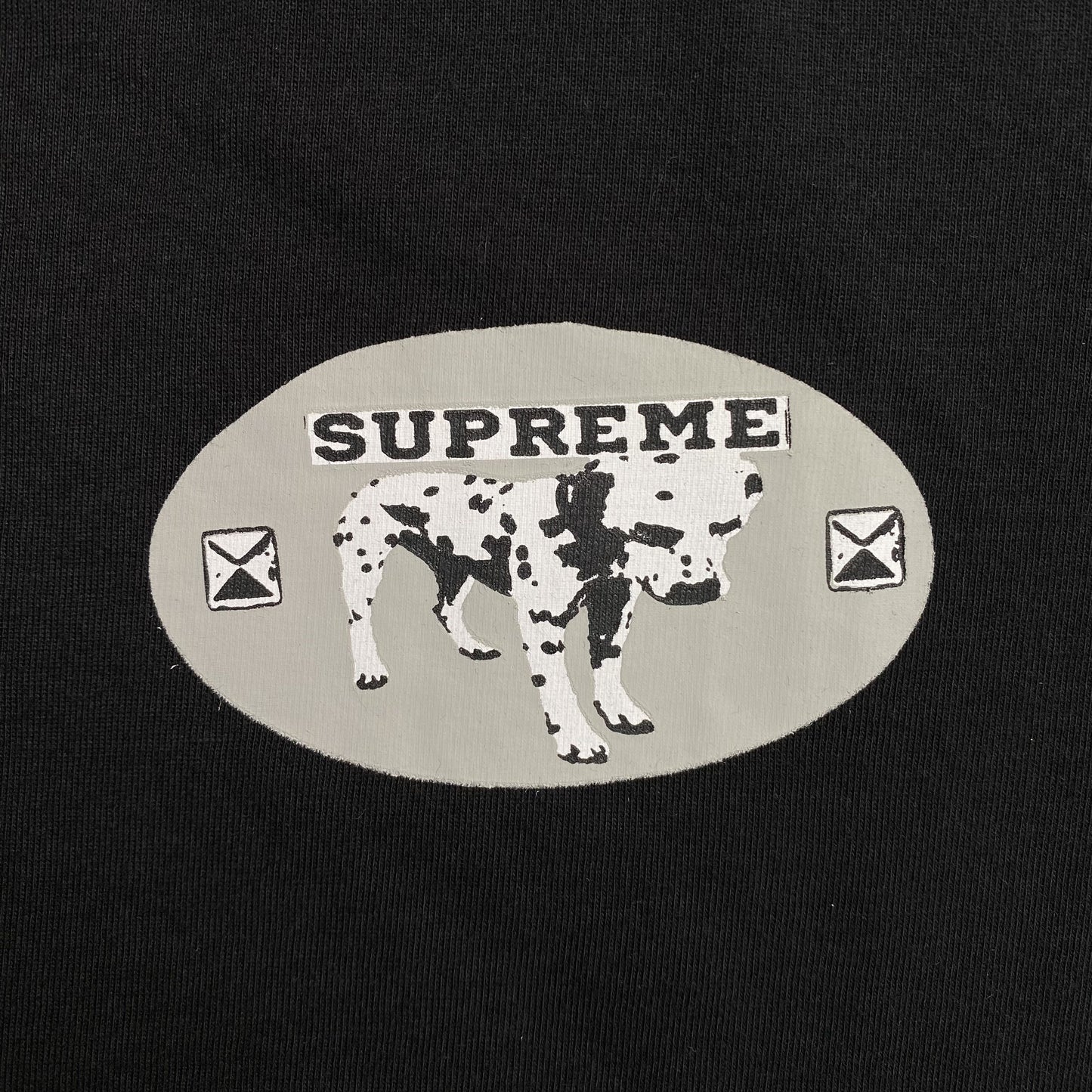 Remera Supreme Dalmatian Negra