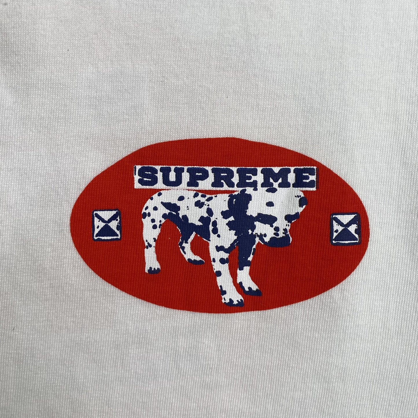 Remera Supreme Dalmatian Blanca