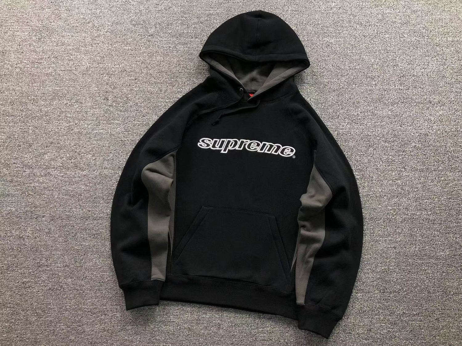 supreme-division-hoodie-black-Drip Store Argentina