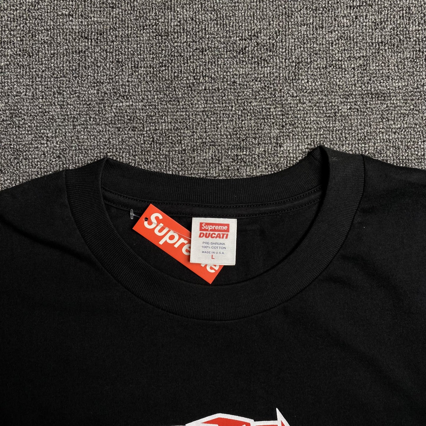 supreme-ducati-bike-tee-black-4-Drip Store Argentina