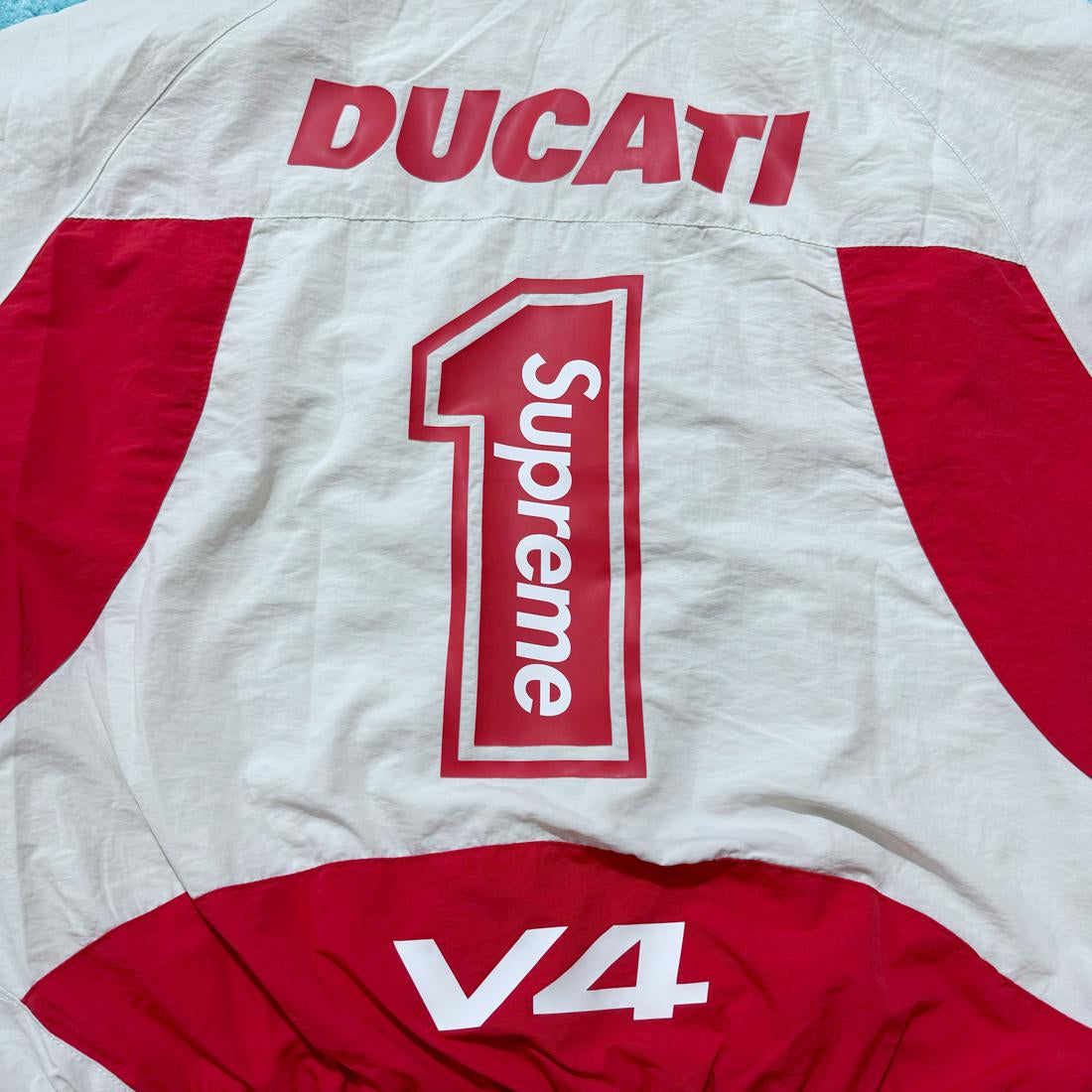 Campera Supreme Ducati Track Blanca