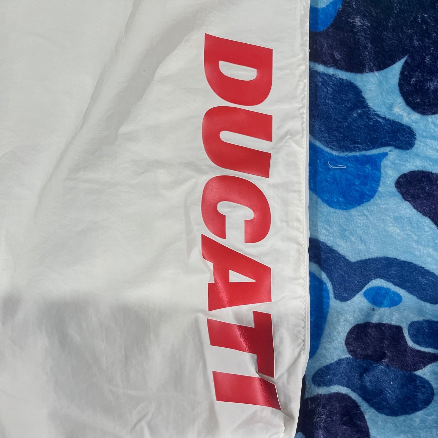 Conjunto Supreme Ducati Blanco