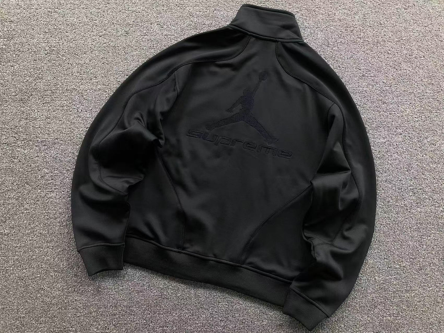 supreme-jordan-tricot-track-jacket-black-11-Drip Store Argentina