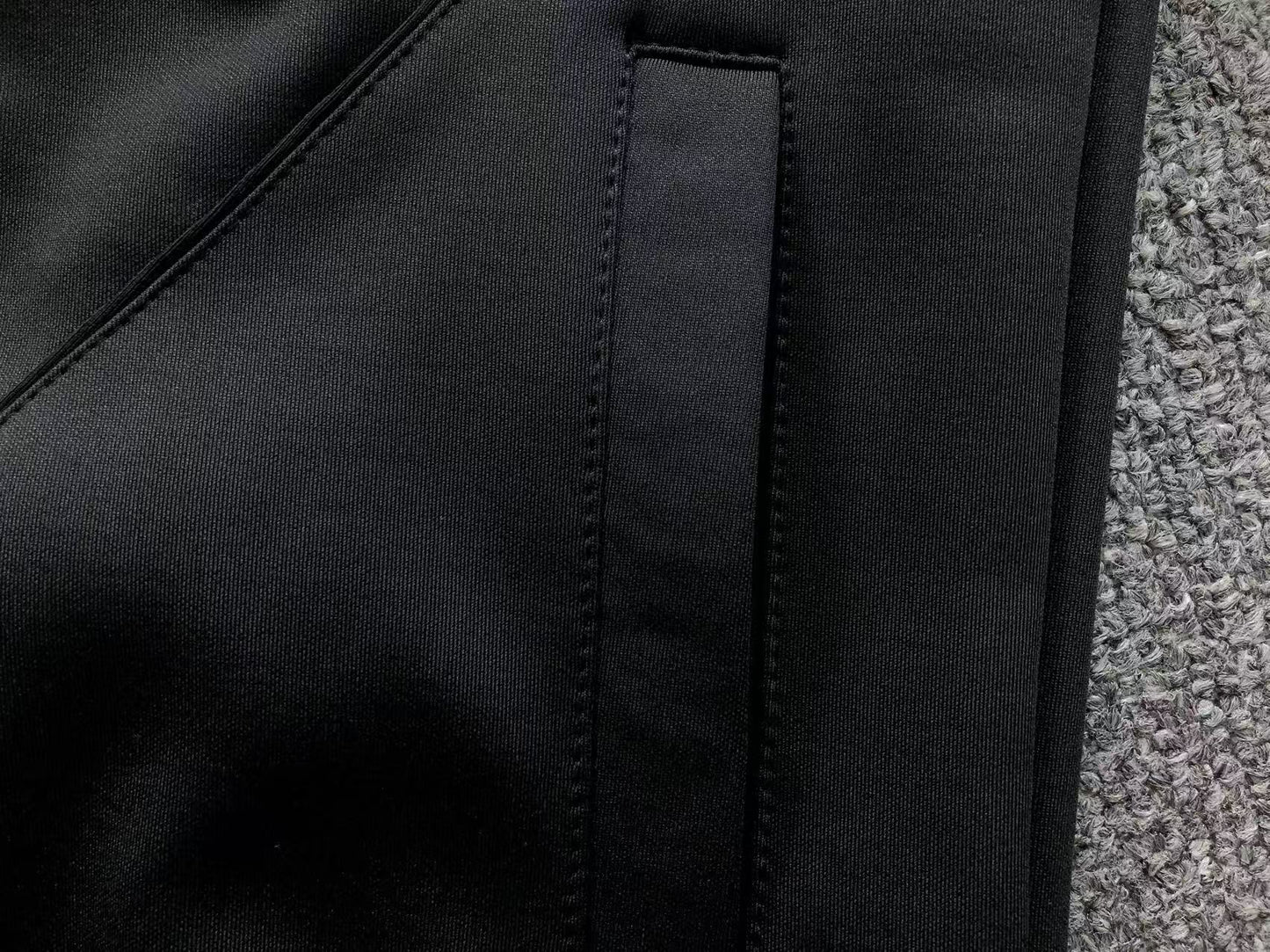 supreme-jordan-tricot-track-jacket-black-9-Drip Store Argentina