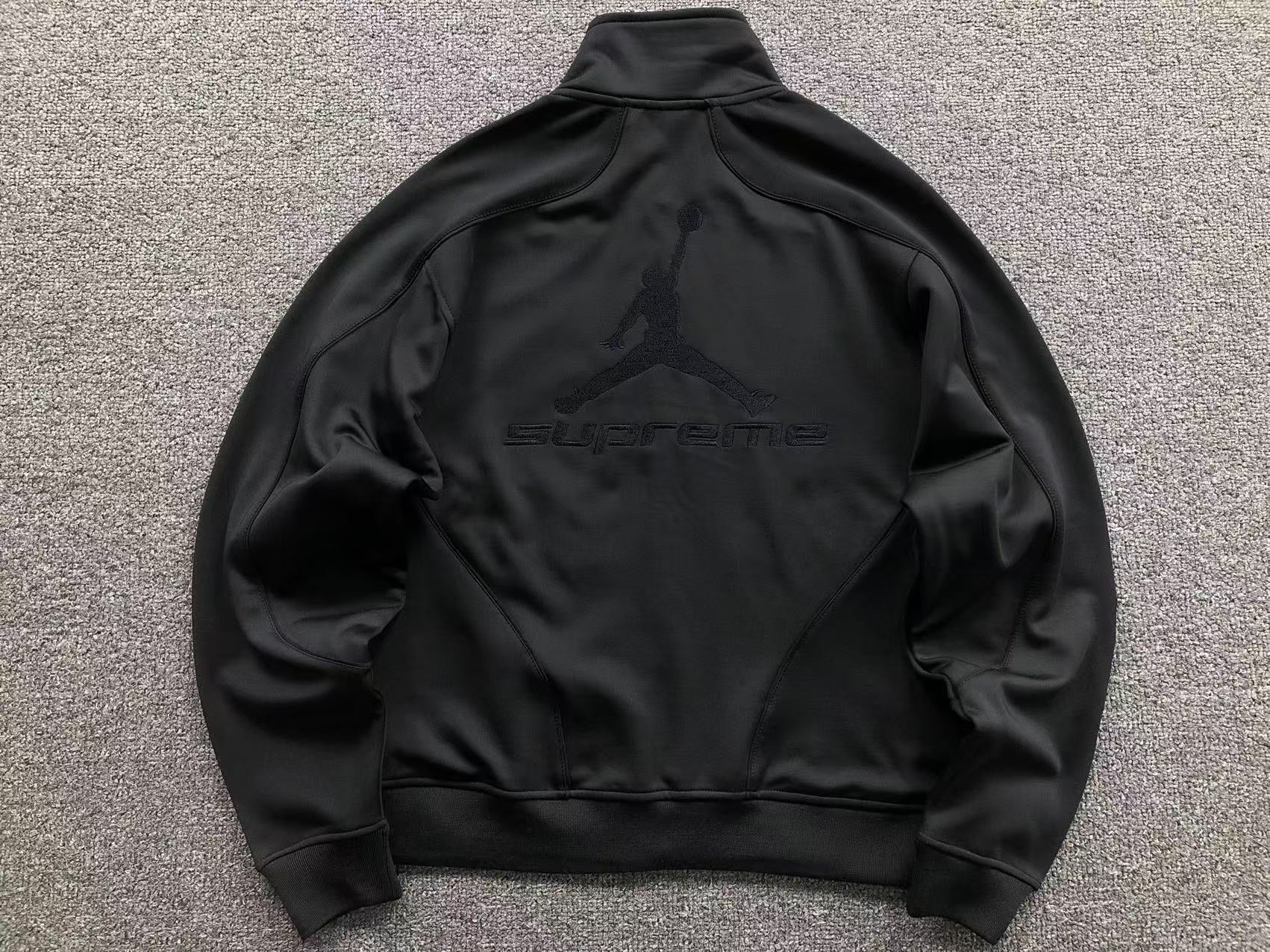 supreme-jordan-tricot-track-jacket-black-Drip Store Argentina