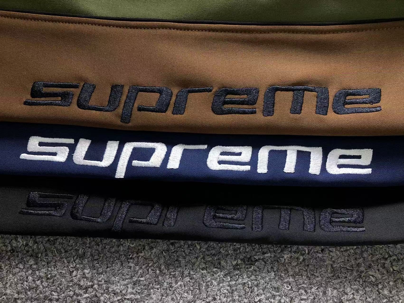 supreme-jordan-tricot-track-pants-light-blue-4-Drip Store Argentina