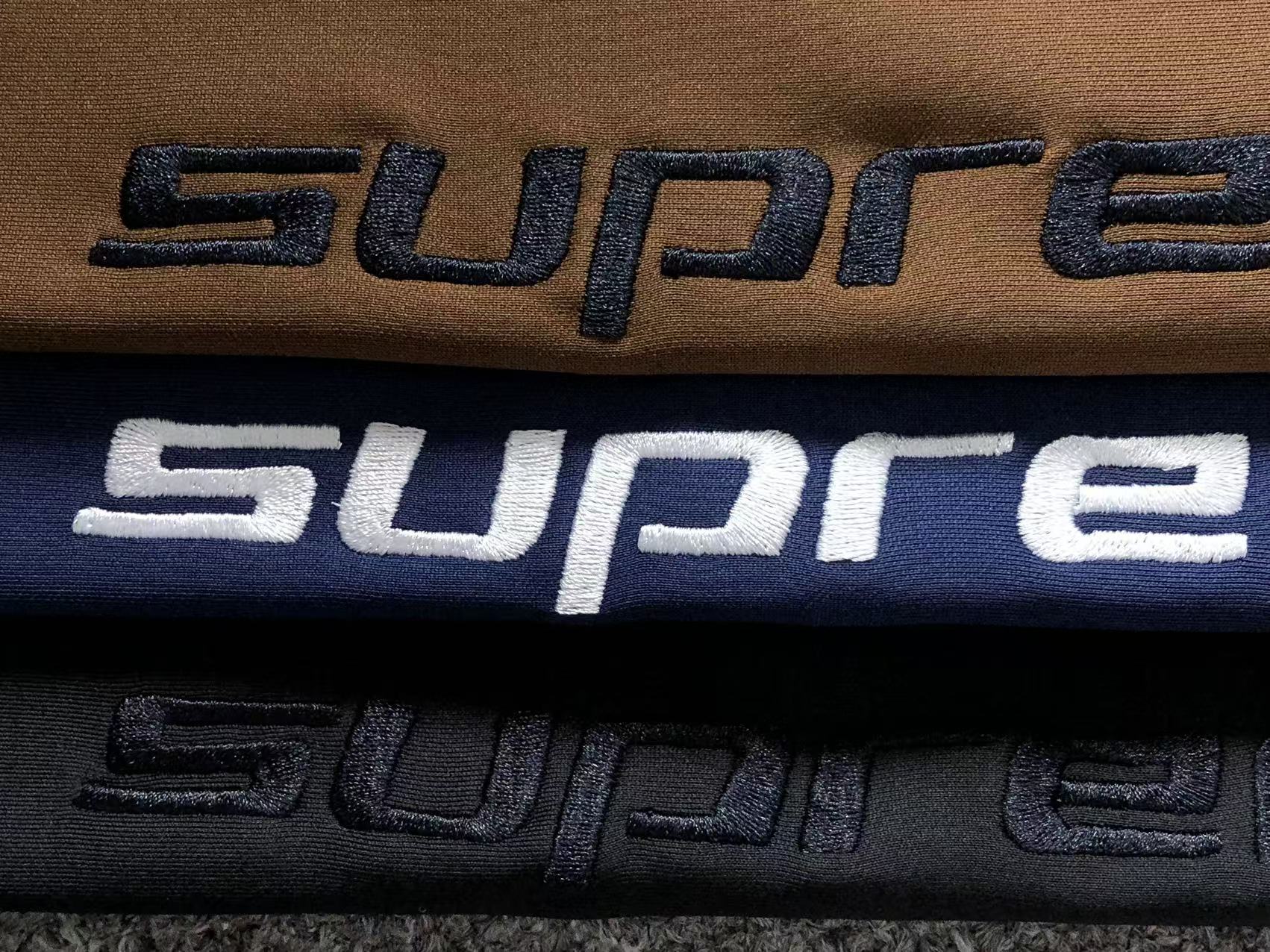 supreme-jordan-tricot-track-pants-olive-5-Drip Store Argentina