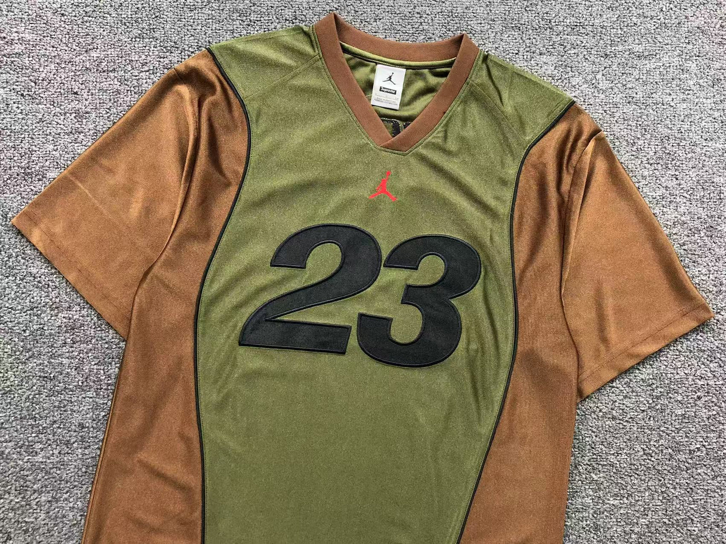 supreme-jordan-warm-up-jersey-olive-4-Drip Store Argentina